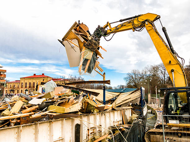 Best Garage Cleanout Services  in Jamestown, KY